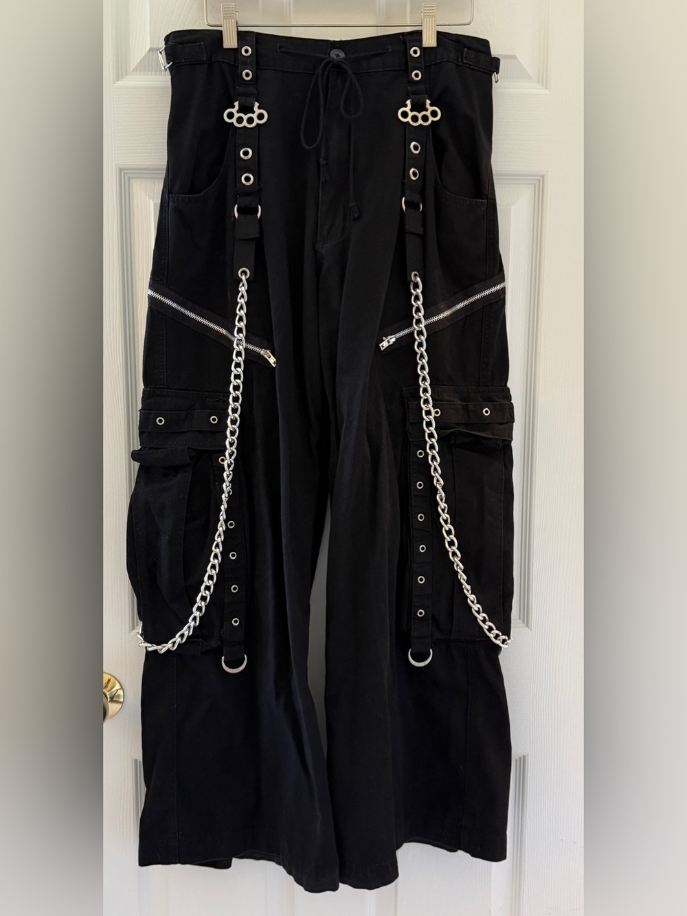 Tripp NYC Vintage Y2K Goth Punk Bondage Cargo Pants Chain Zippers Studs M *EUC*